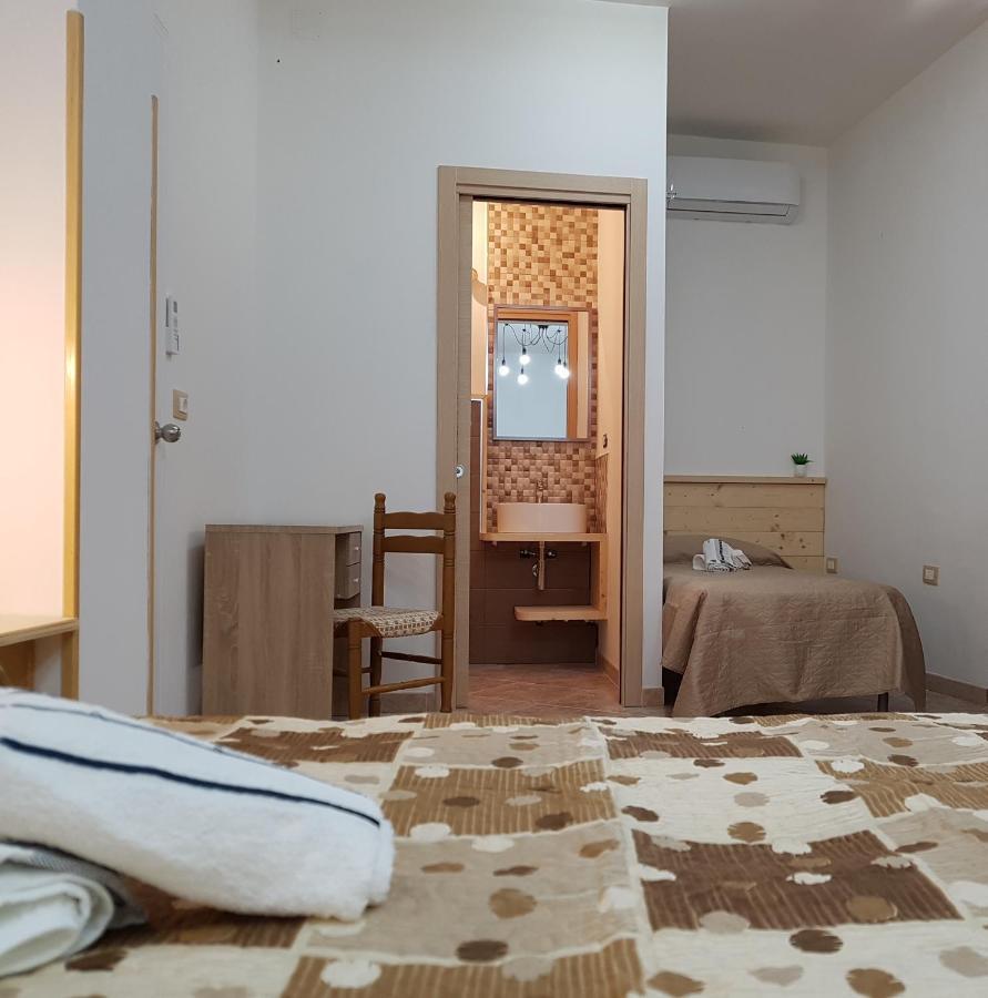 B&B Casa Alessandro 斯卡莱阿 外观 照片